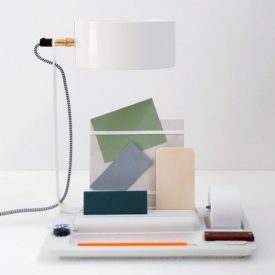 Back-to-Basic desk lamp / concrete white